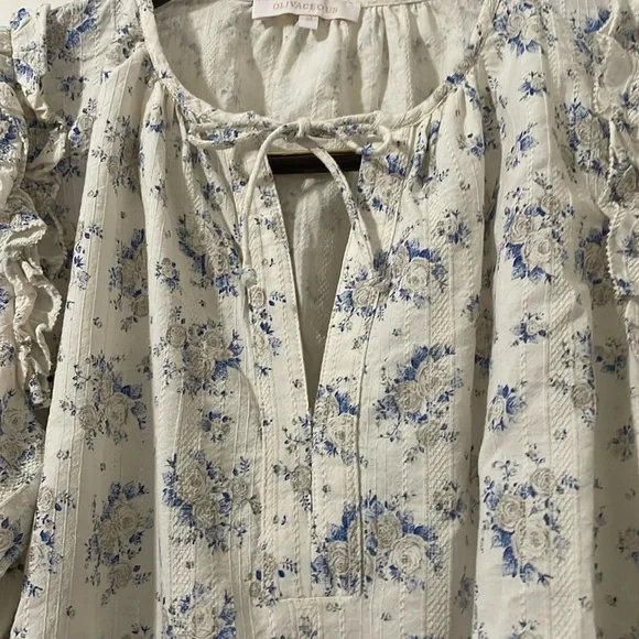 NWOT Olivaceous Puff Sleeve Blouse - Cream and Blue Floral Size M - Picture 6 of 7